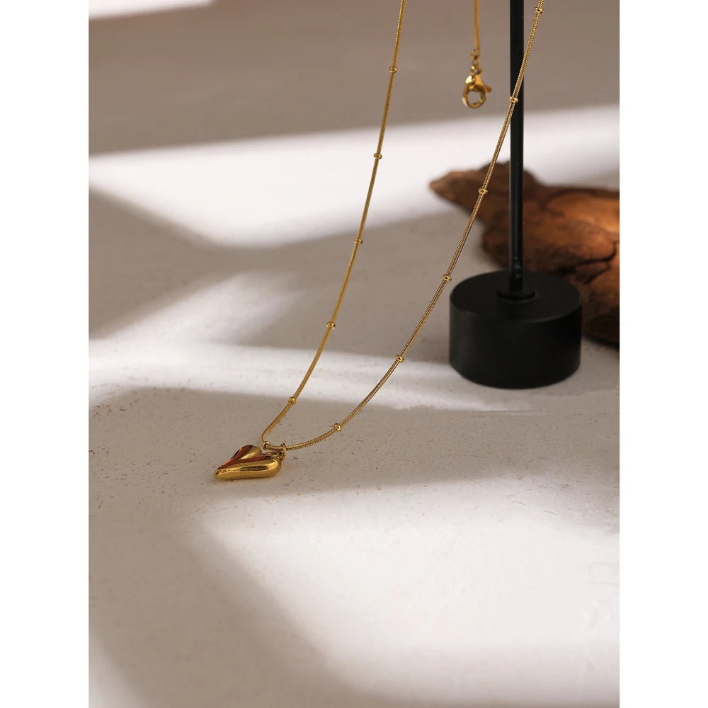 Heart Pendant Chain Necklace - 18K Stainless Steel Waterproof Choker