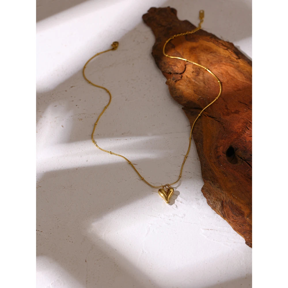 Heart Pendant Chain Necklace - 18K Stainless Steel Waterproof Choker