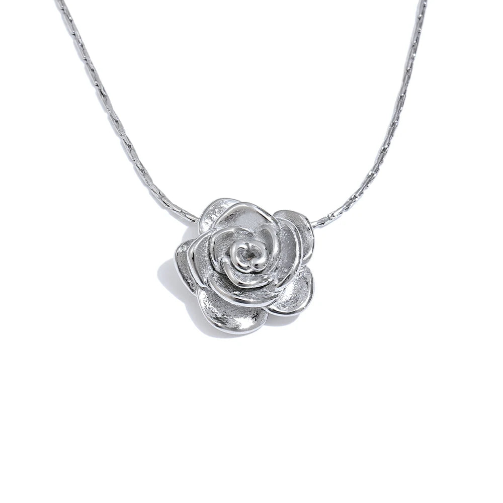 Flower Pendant Necklace - 18K Gold Plated Waterproof Stainless Steel