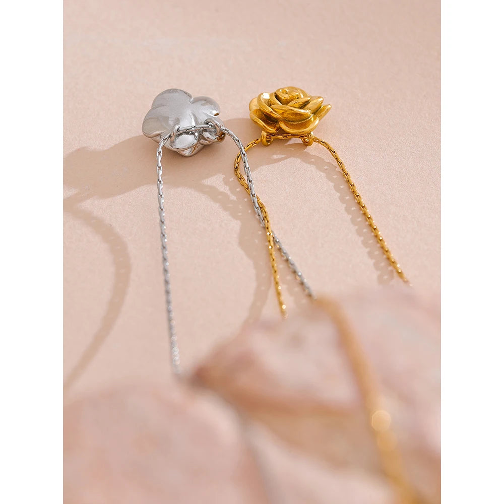 Flower Pendant Necklace - 18K Gold Plated Waterproof Stainless Steel