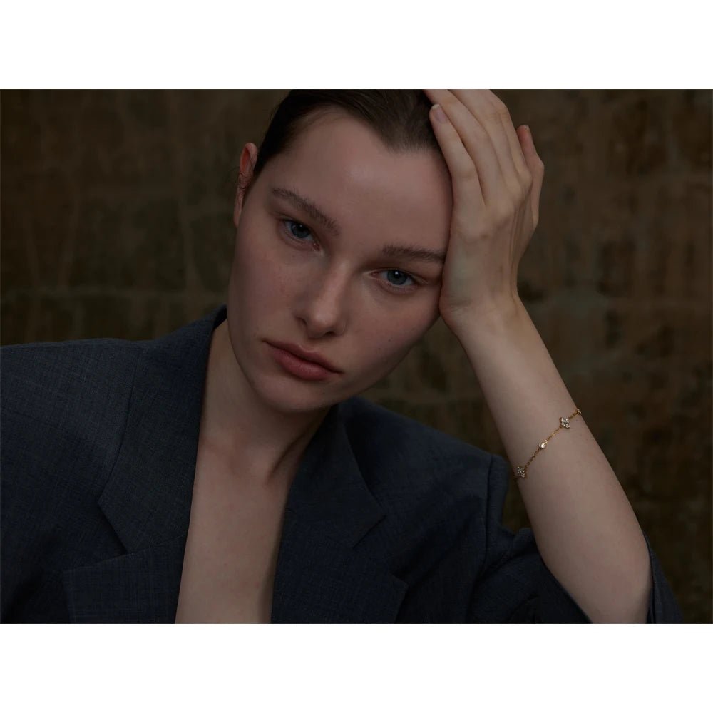 Silver chain bracelet - delicate flower bangle design | Pure Vita Dubai