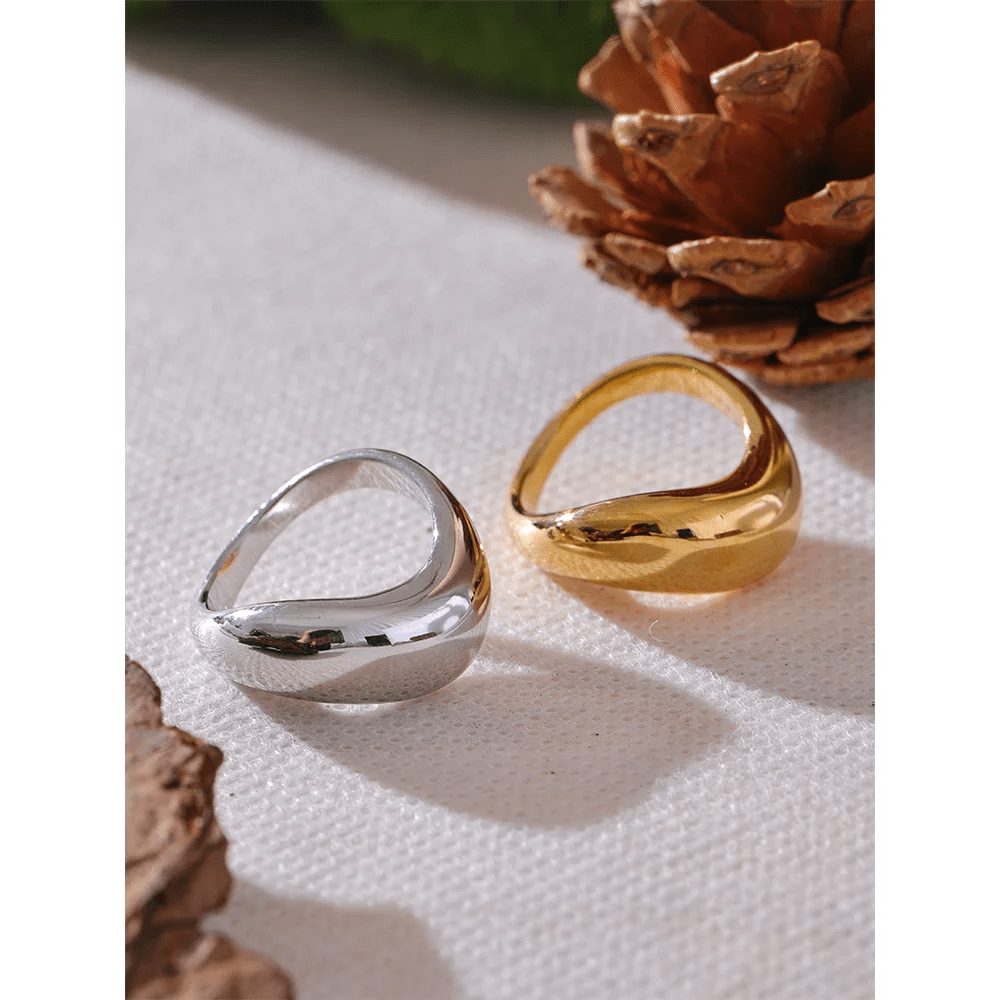 Geometric gold ring - minimalist stainless steel design for women | Pure Vita Dubai