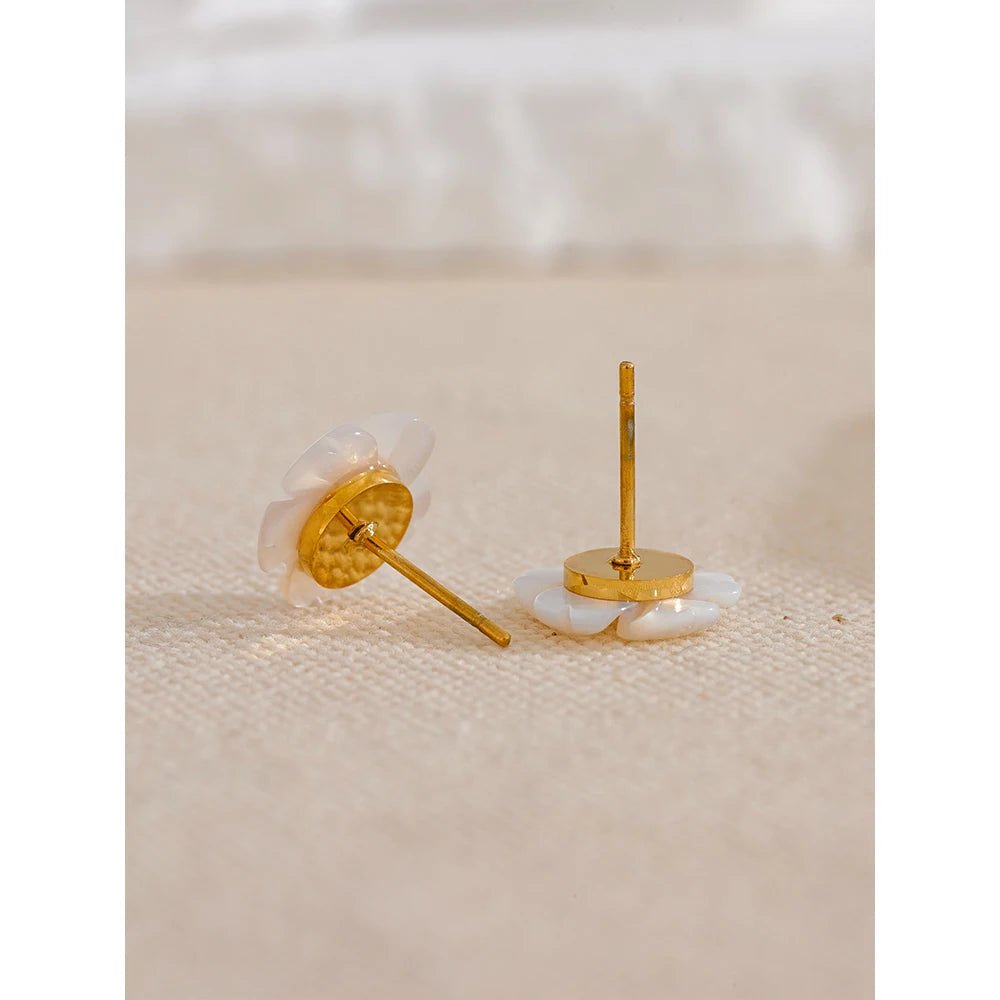 Shell flower stud earrings - PVD gold plated Korean fashion design | Pure Vita Dubai