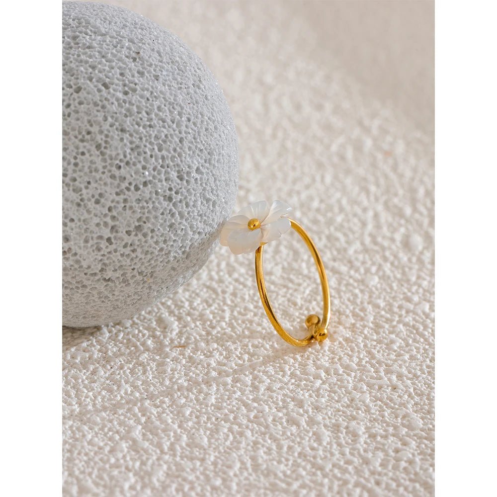 Natural shell flower ring adjustable - 18K PVD gold plated design | Pure Vita Dubai