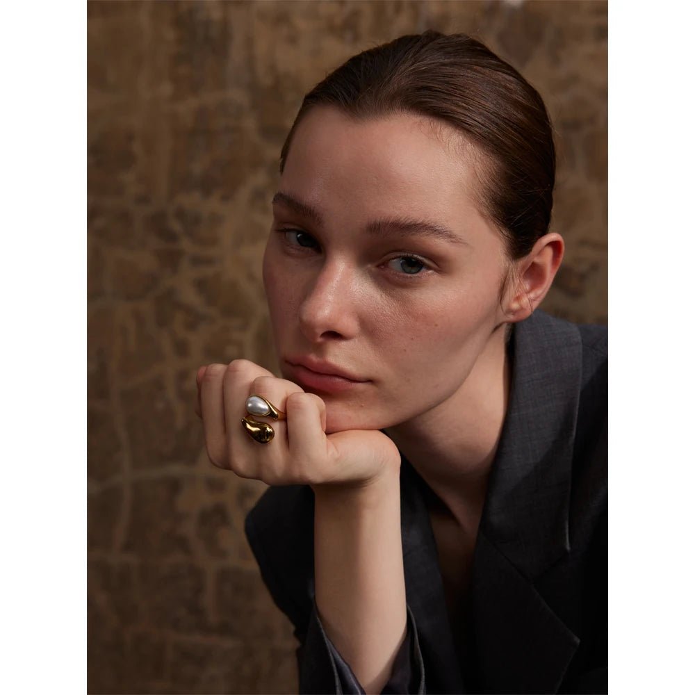 Pearl Water Drop Ring - 316L Stainless Steel PVD Gold Plated - Pure Vita Dubai