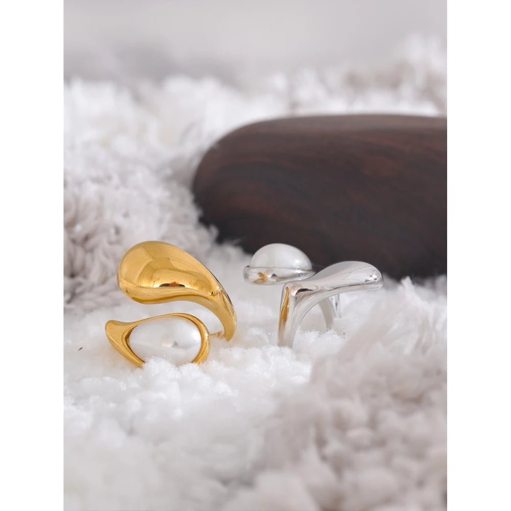 Pearl Water Drop Ring - 316L Stainless Steel PVD Gold Plated - Pure Vita Dubai