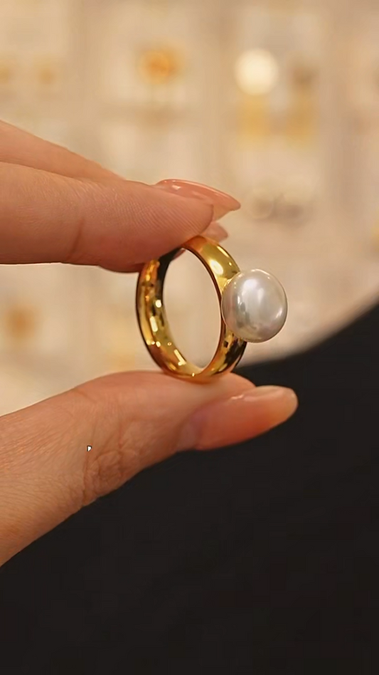Pearl Ring - 18K Gold Plated Geometric Design | Pure Vita Dubai