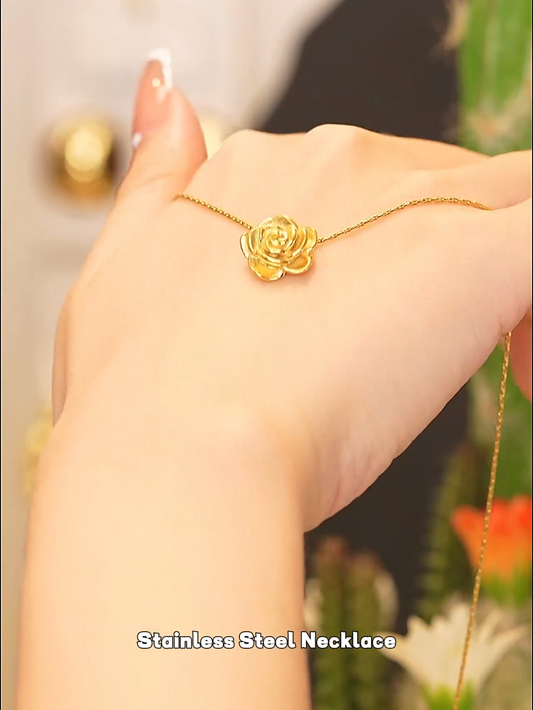 3D Flower Pendant Necklace - Waterproof 18K Gold Plated | Pure Vita Dubai