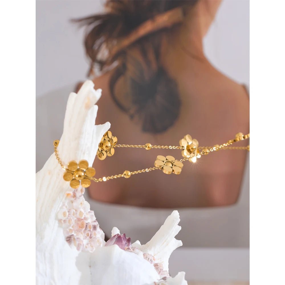Flower necklace - waterproof PVD gold chain design for women | Pure Vita Dubai