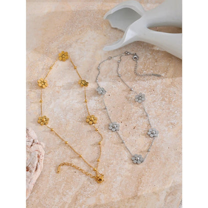 Flower necklace - waterproof PVD gold chain design for women | Pure Vita Dubai